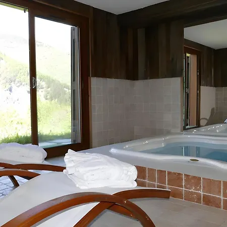 Les Varcins Chalet