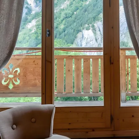 Les Varcins Chalet